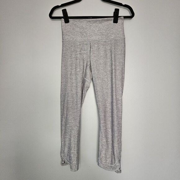 Lululemon True Self Crop II Heathered Slate Yoga Leggings Size 4 Sweat Wicking - Picture 2 of 8